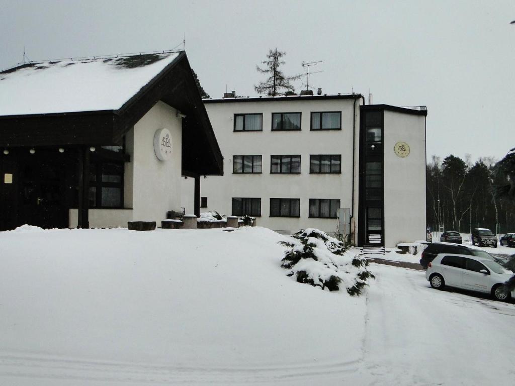 Hotel Astra Tuchlovice Luaran gambar